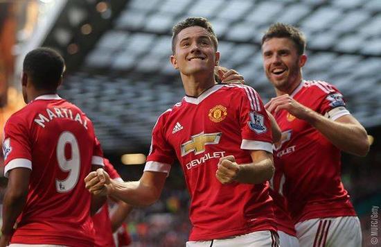 了她一贯的 了她一贯的